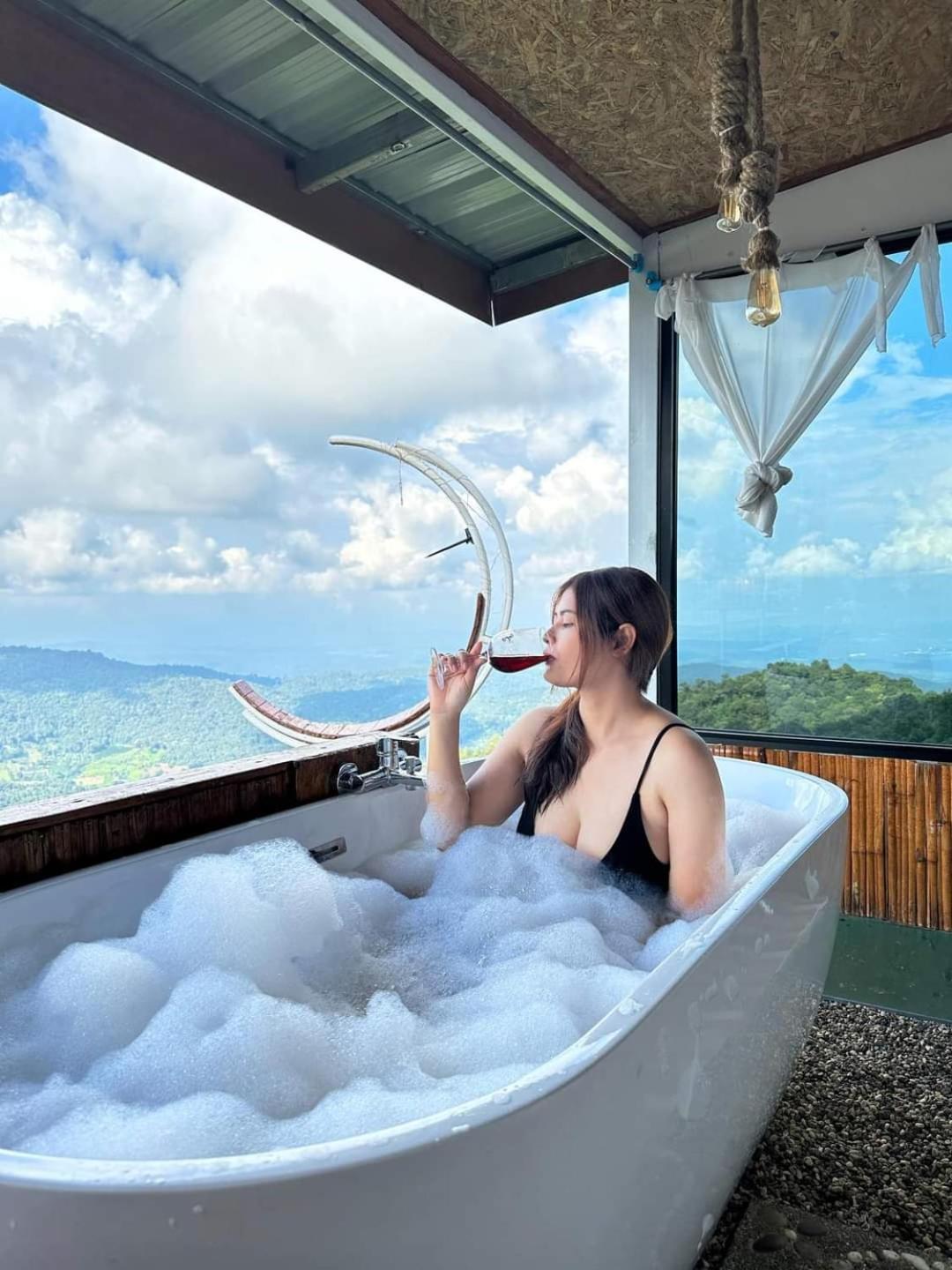 ไร่ดอยช้าง ม่อนเเจ่ม Hotel Mon Jam Bagian luar foto